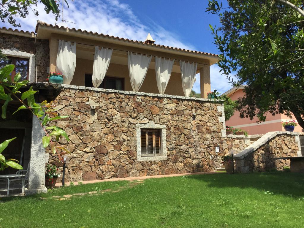 Il Giardino Di Daniela Bed & Breakfast Сан Теодоро Екстериор снимка